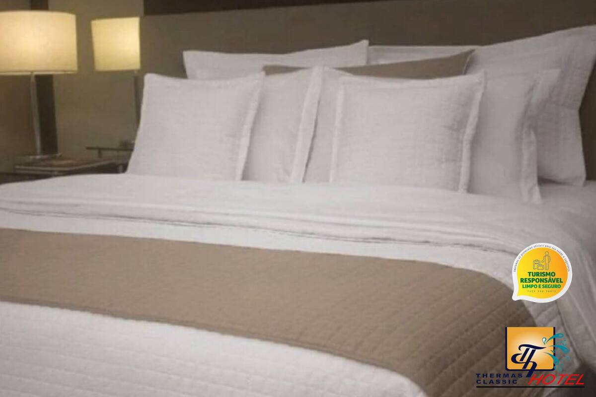 Minibar, Schreibtisch, laptopgeeigneter Arbeitsplatz