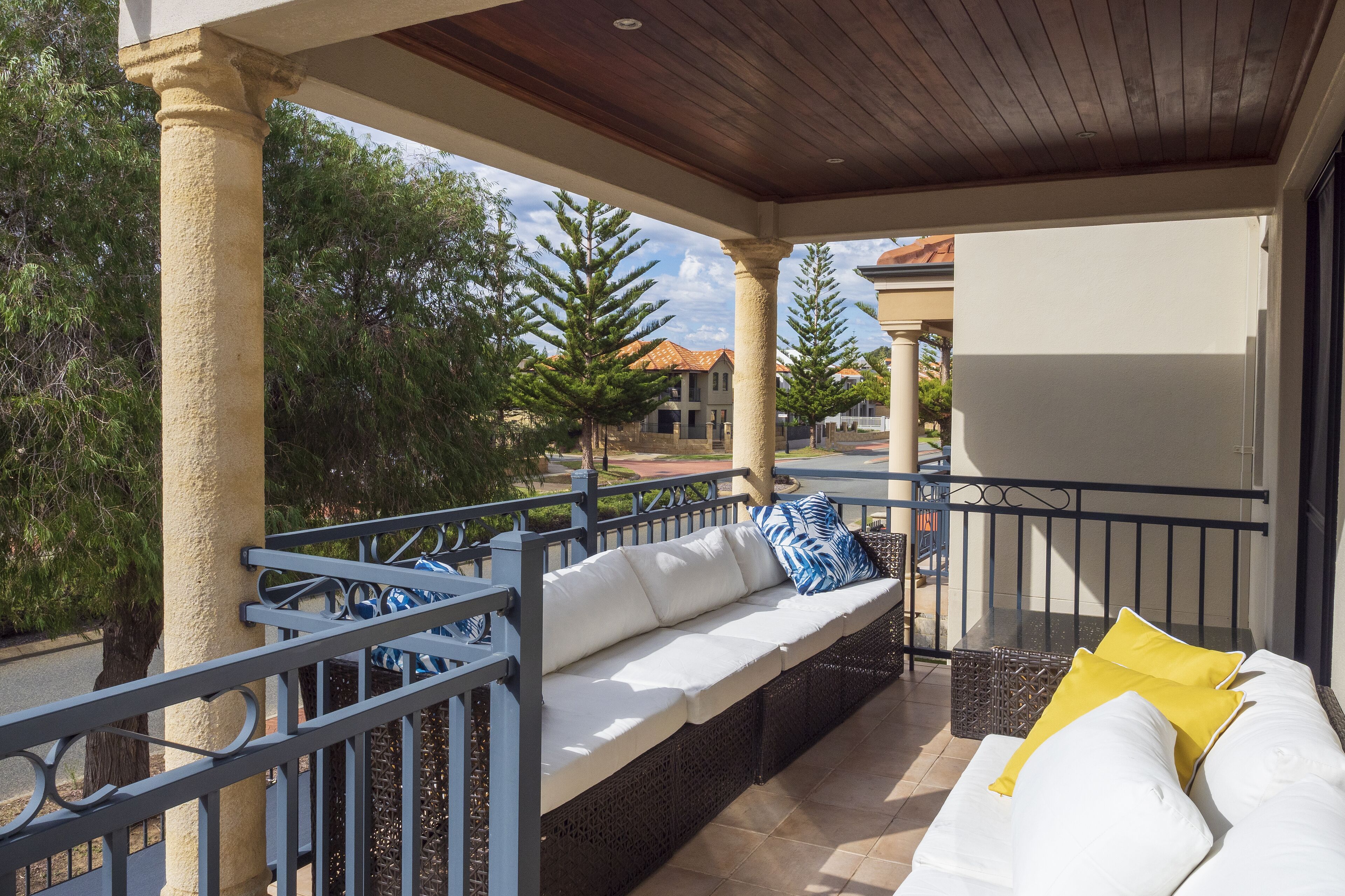 Walk to Avalon Bay — image 20