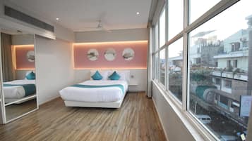 Rom – executive | Skrivebord, skrivebord for bærbar PC, wi-fi (inkludert) og sengetøy