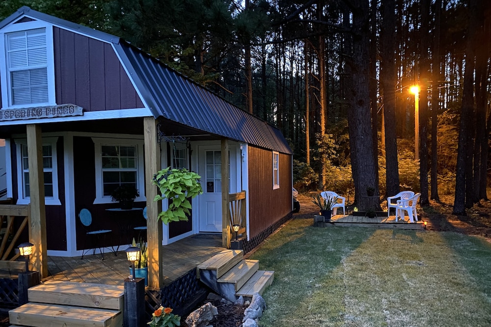 Whispering Pines Cabin near beautiful Lake Ouachita