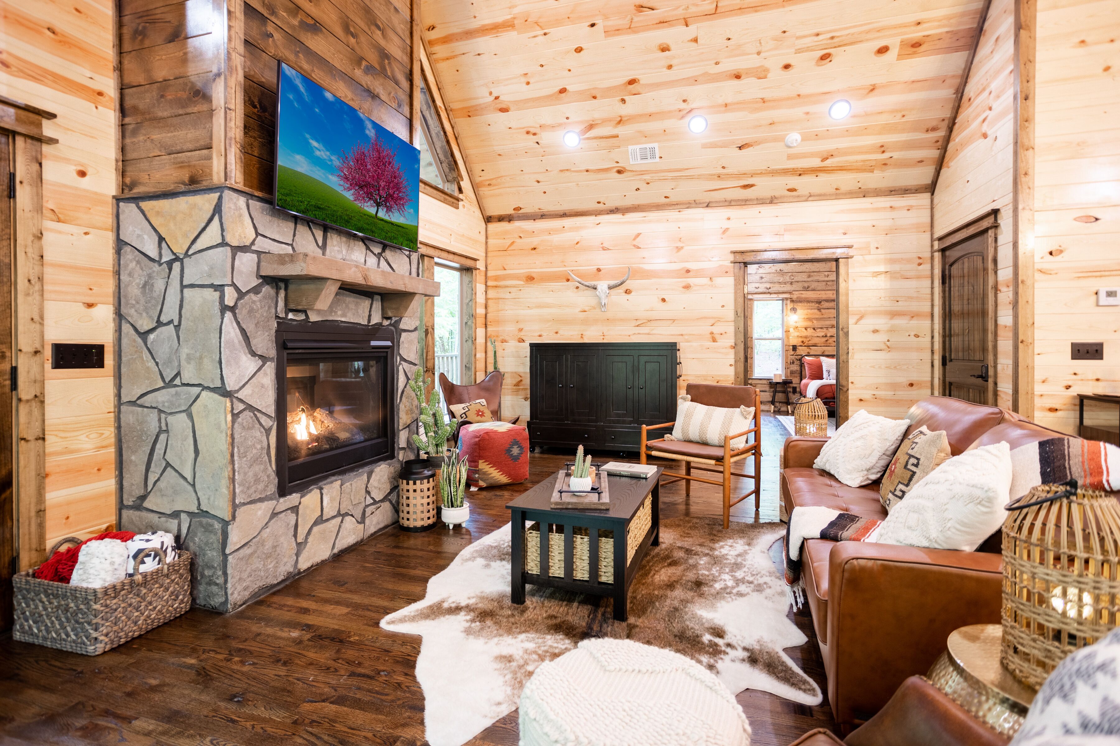 BRAND NEW! "The Roosevelt" Couples Cabin adjacent to National Forest