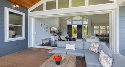 Nakoa Kai 3 Bedroom Home by RedAwning