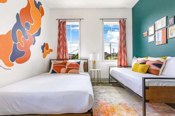 5 chambres, fer et planche à repasser, lit parapluie, Wi-Fi