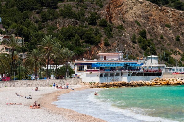 Beach nearby - Charming Villa Verde, 56x23ft Pool, Ac&wifi, Just 5 Minute Drive Away From Beach (Xàbia)