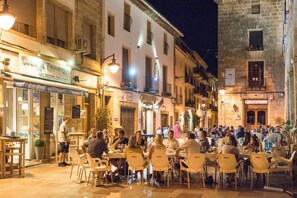 Outdoor dining - Charming Villa Verde, 56x23ft Pool, Ac&wifi, Just 5 Minute Drive Away From Beach (Xàbia)