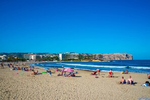 Una playa cerca