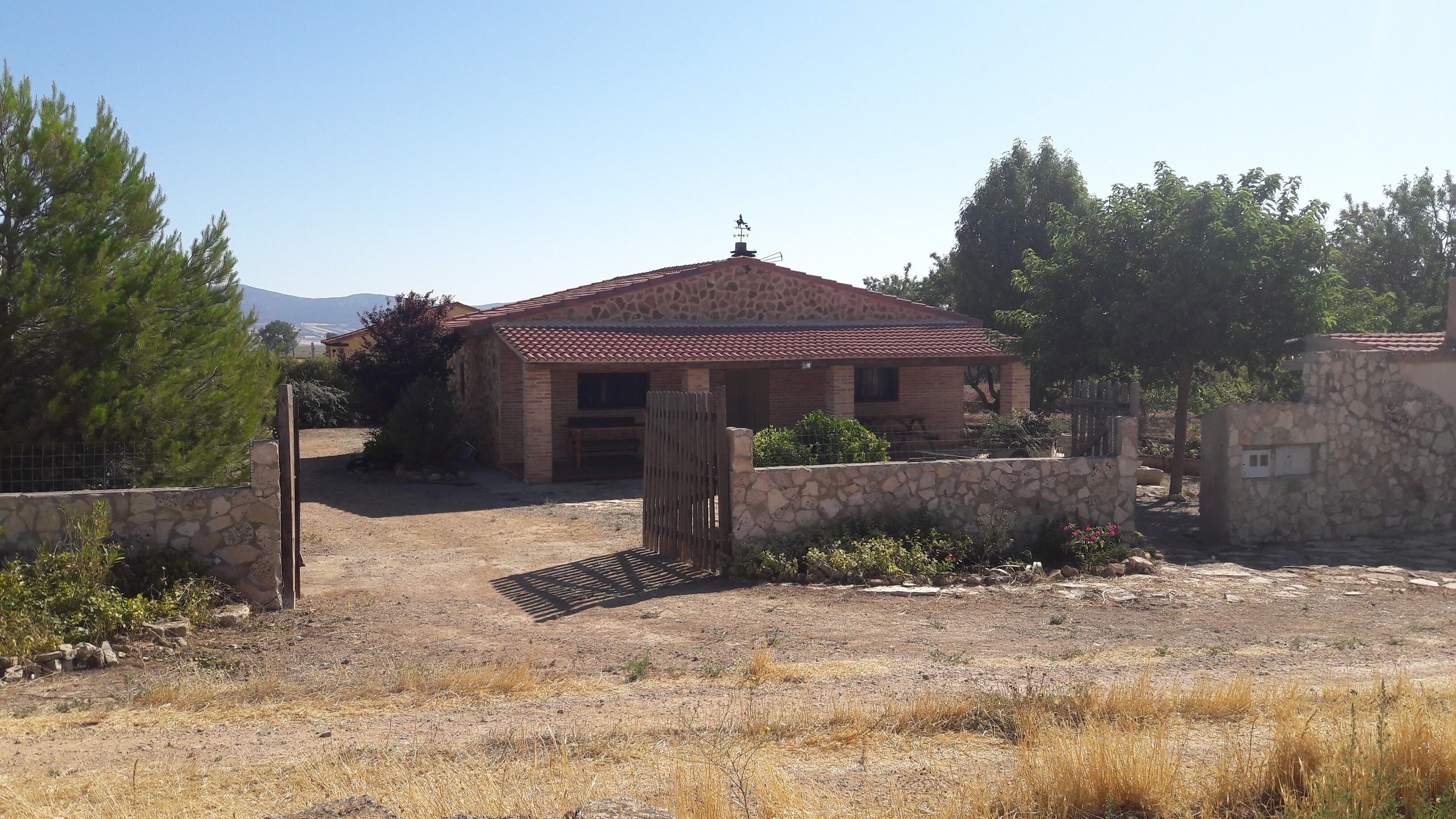 Casa Rural con Piscina Municipal a 29km del Monasterio de Piedra