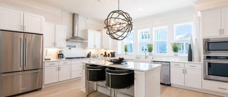 Casa, letti multipli (The Sleeping Queens at Prominence 30A) | Cucina privata