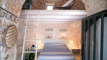 Romantische Studiosuite | 2 Schlafzimmer, kostenloses WLAN, Bettwäsche