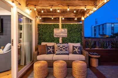 5BR OceanView O/D Space/Movies, Pool, Bikes, Gear