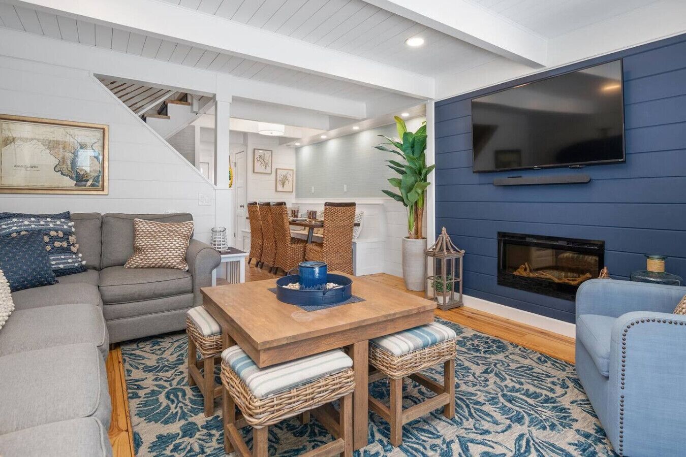 TV, fireplace, stereo