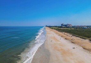 On the beach - Palm Coast Luxury | Pool, Spa, Elevator, and Views (Palm Coast)