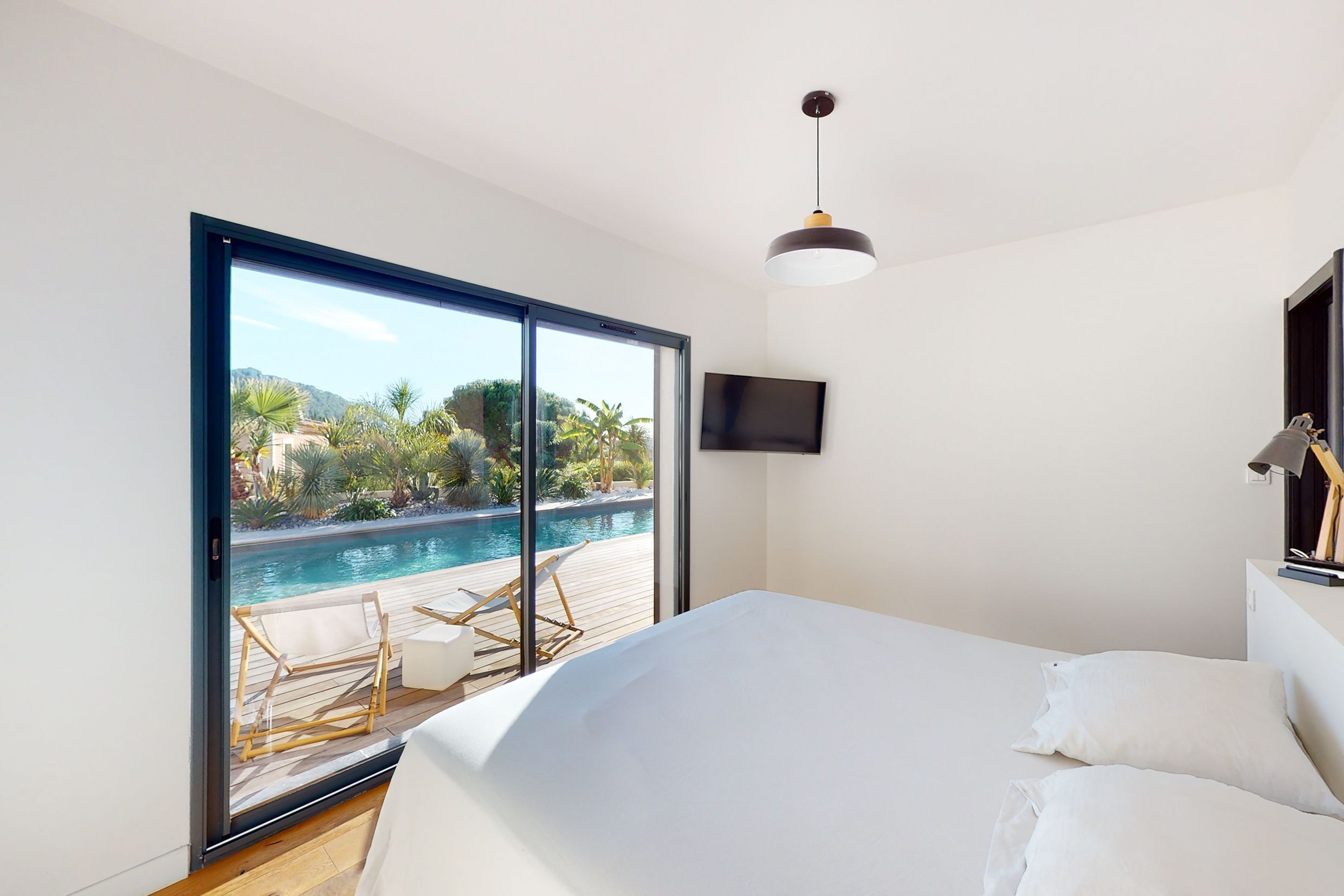 Magnifique Villa Contemporaine Avec SPA et Piscine Chauffée