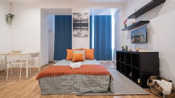 1 bedroom, iron/ironing board, travel crib, WiFi