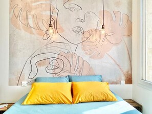 Bureau, fer et planche à repasser, lit parapluie, Wi-Fi gratuit