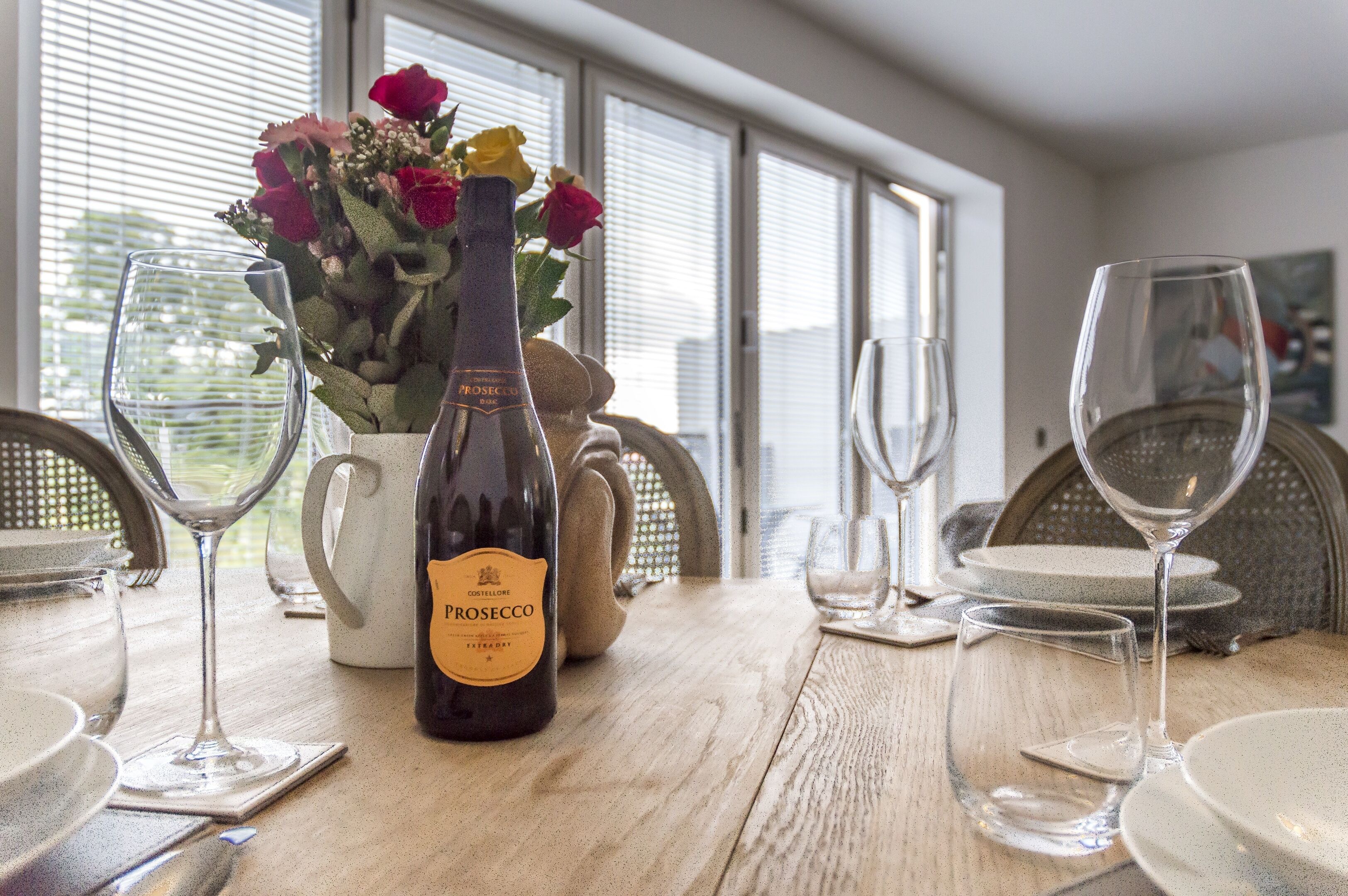 House (5 Bedrooms) | Living area | 32-inch TV with cable channels