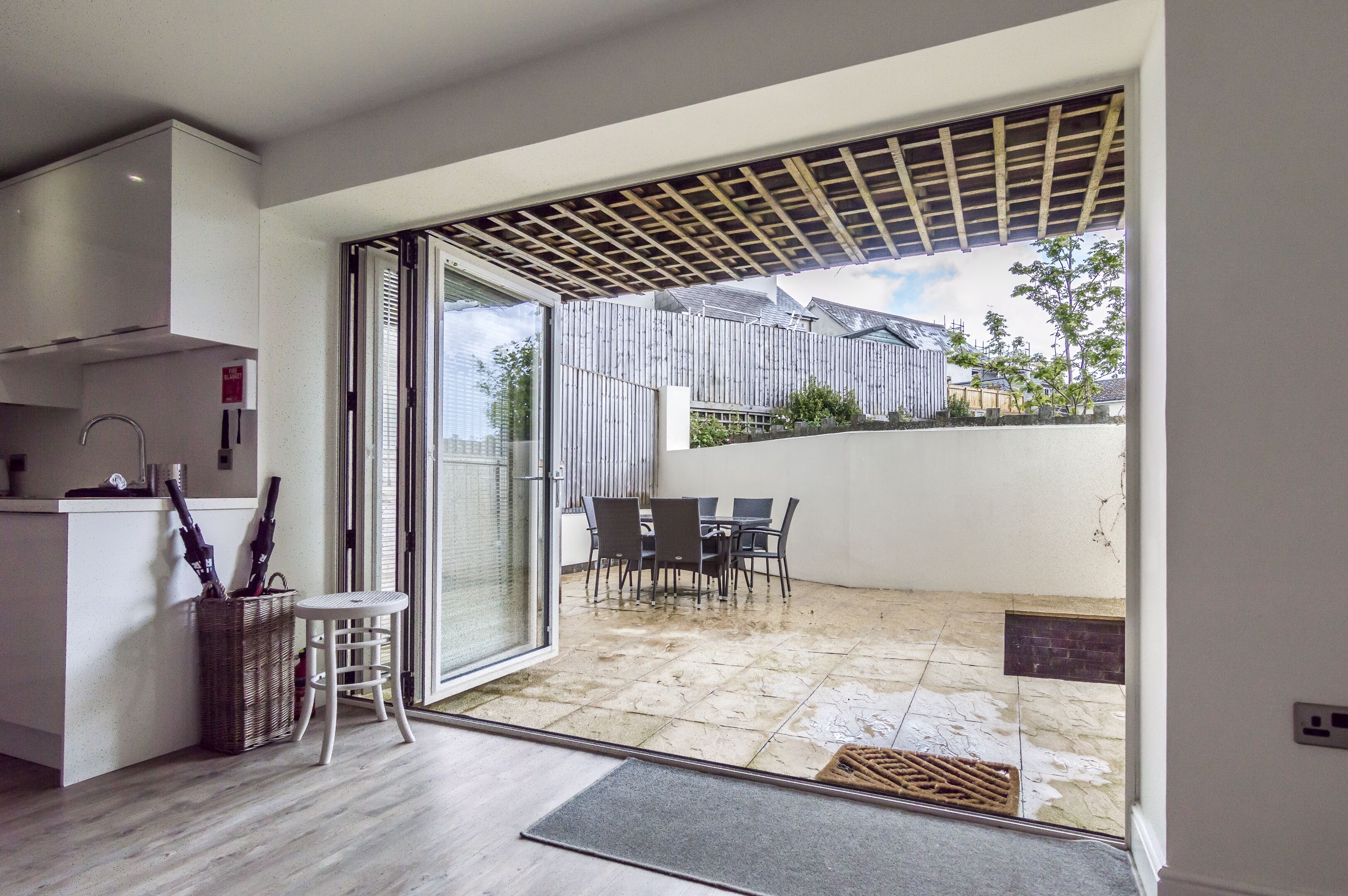 House (5 Bedrooms) | Living area | 32-inch TV with cable channels