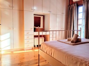 3 bedrooms