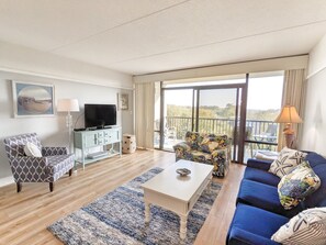 TV - Litchfield Retreat 502  Second Row Condo - North Litchfield Beach - Community Po (Pawleys Island)