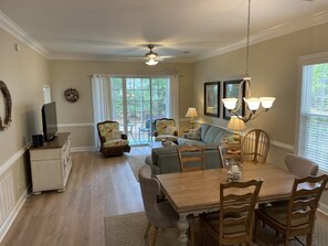 Fernseher, DVD-Player