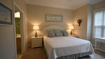 4 bedrooms, iron/ironing board, WiFi (free)