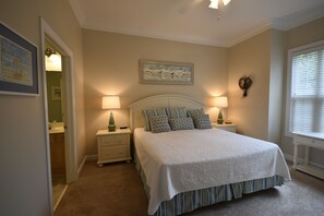 4 Schlafzimmer, Bügeleisen/Bügelbrett, kostenloses WLAN