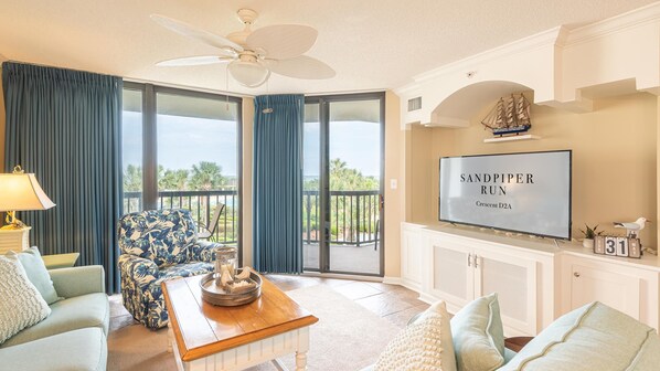 TV - Oceanfront Condo - Litchfield by the Sea - Community Pool & Hot Tub (Pawleys Island)