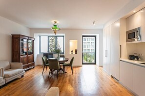 Executive Apartment, 1 Bedroom | Living area