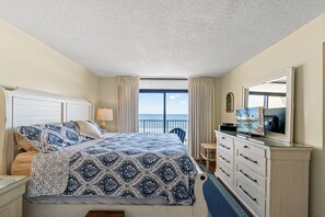 4 bedrooms, iron/ironing board, free WiFi - Verandas 406 - Oceanfront 4 Bedroom Condo - Pool. Hot Tub, & Lazy River (North Myrtle Beach)