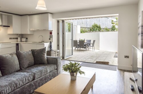 Milford Street - 5 Bed Holiday Home - Saundersfoot