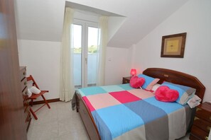 2 chambres, fer et planche à repasser, accès au Wi-Fi (inclus)