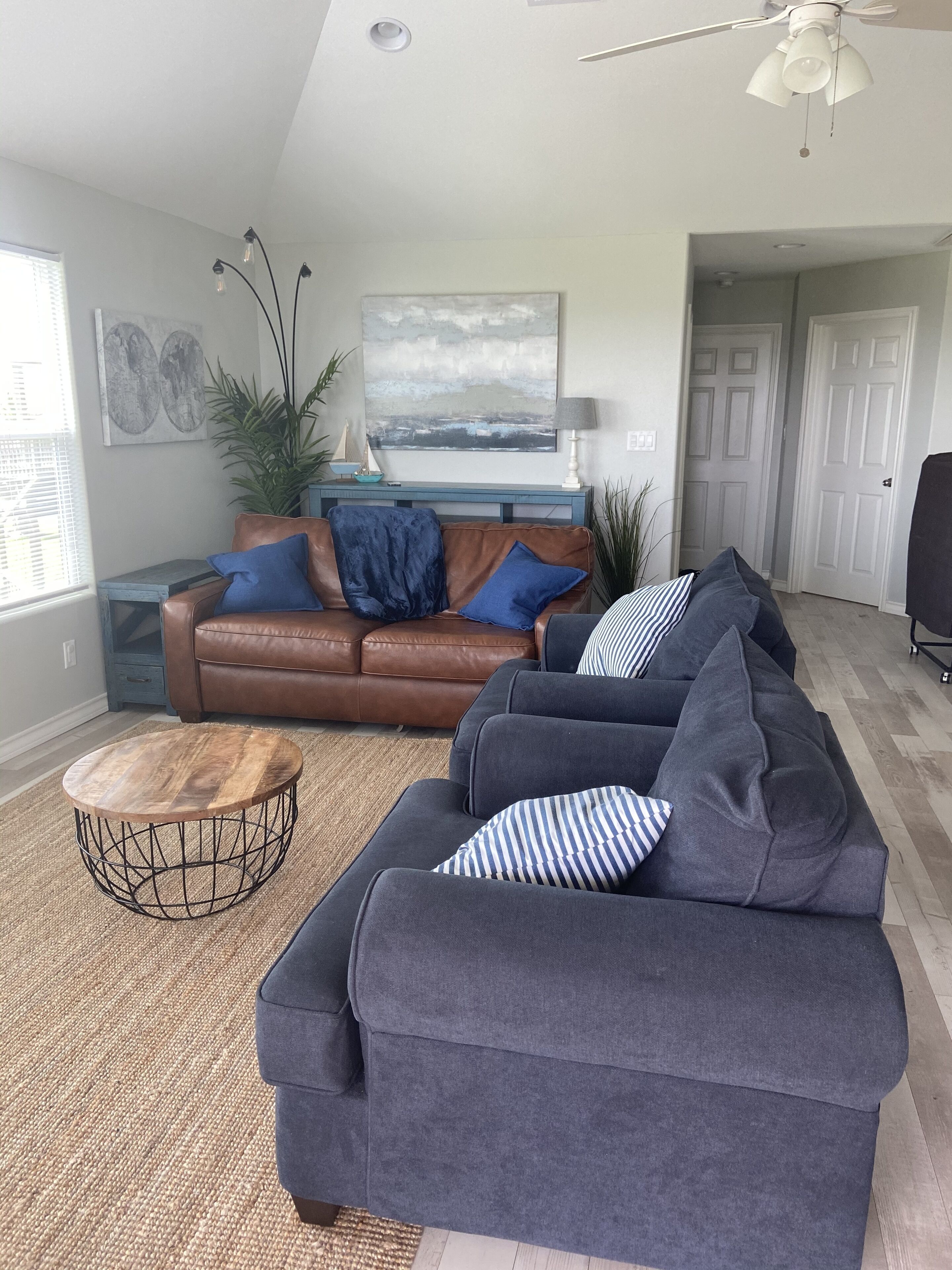 Shore Landed! 2 Bed, 1 Bath, Cozy, Short Walk to the Beach