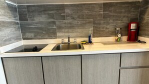Private kitchen - Beautiful studio with ocean view 5 minutes from airport (Carolina)