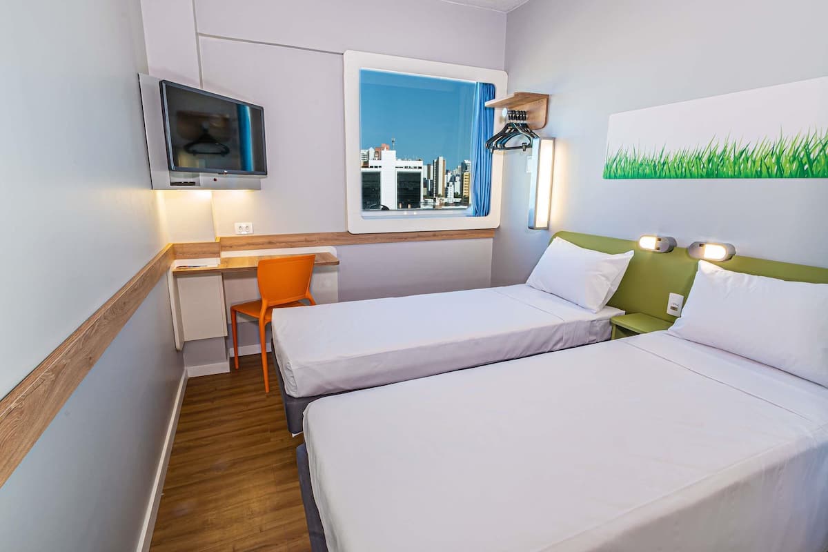 Chambre Standard, 2 lits une place