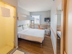 1 bedroom, desk, laptop workspace, blackout drapes
