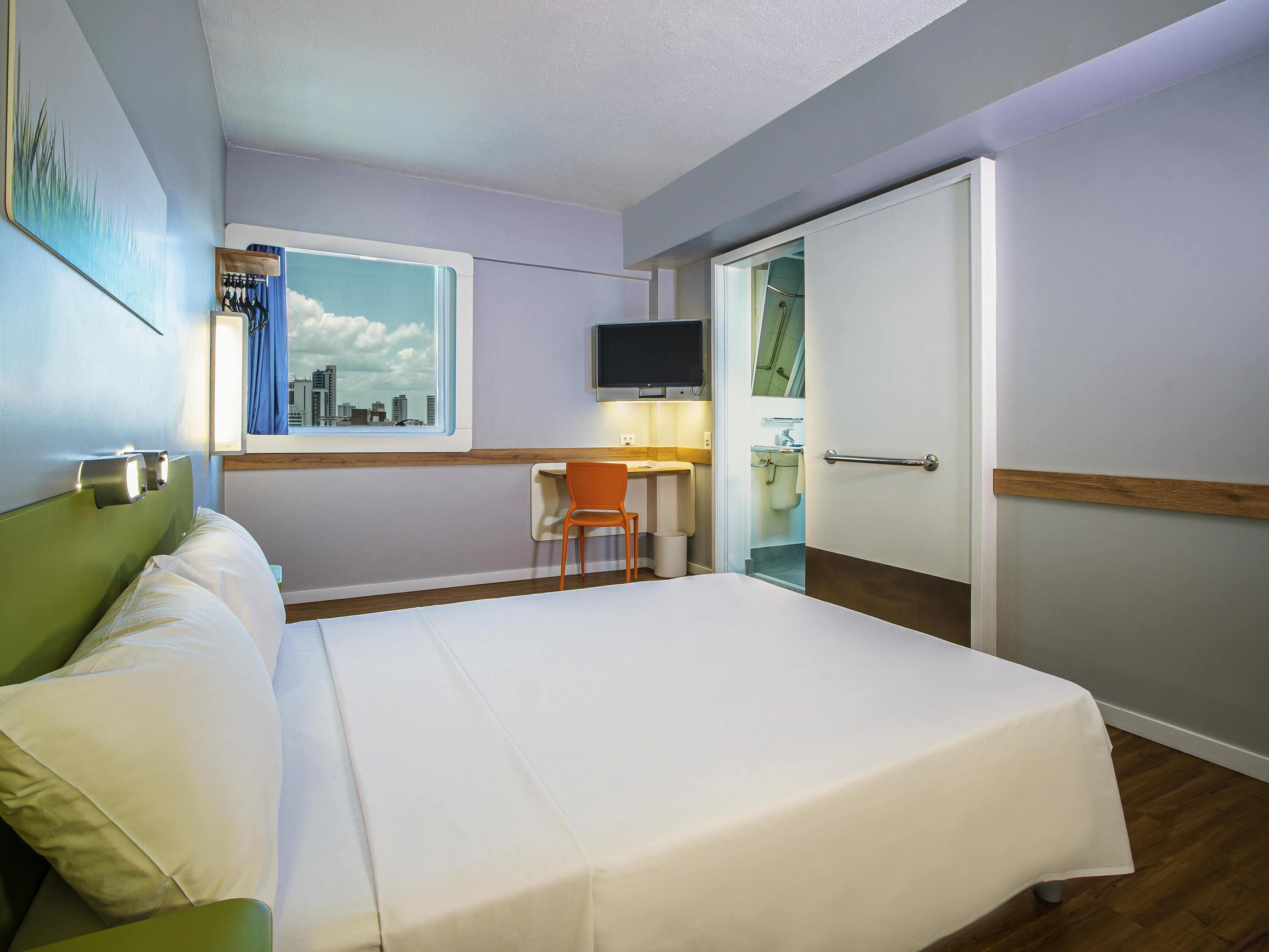 Standard Room, 1 Double Bed, Mobility Accessible | Desk, laptop workspace, blackout curtains, free cots/infant beds