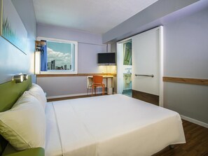 Standard Room, 1 Double Bed, Mobility Accessible | Desk, laptop workspace, blackout drapes, free cribs/infant beds - ibis Budget Fortaleza Praia De Iracema (Fortaleza)