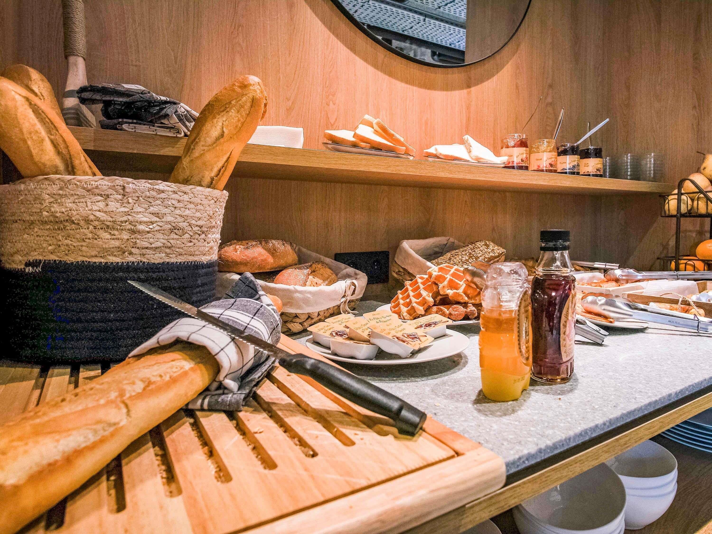 Colazione a buffet inclusa, servita tutte le mattine 
