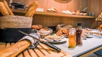 Colazione a buffet inclusa, servita tutte le mattine