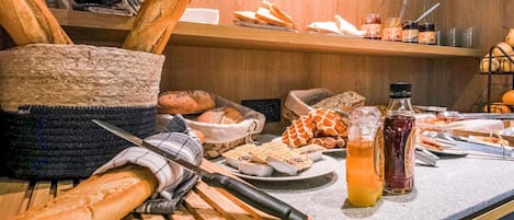 Daily buffet breakfast (EUR 13 per person)