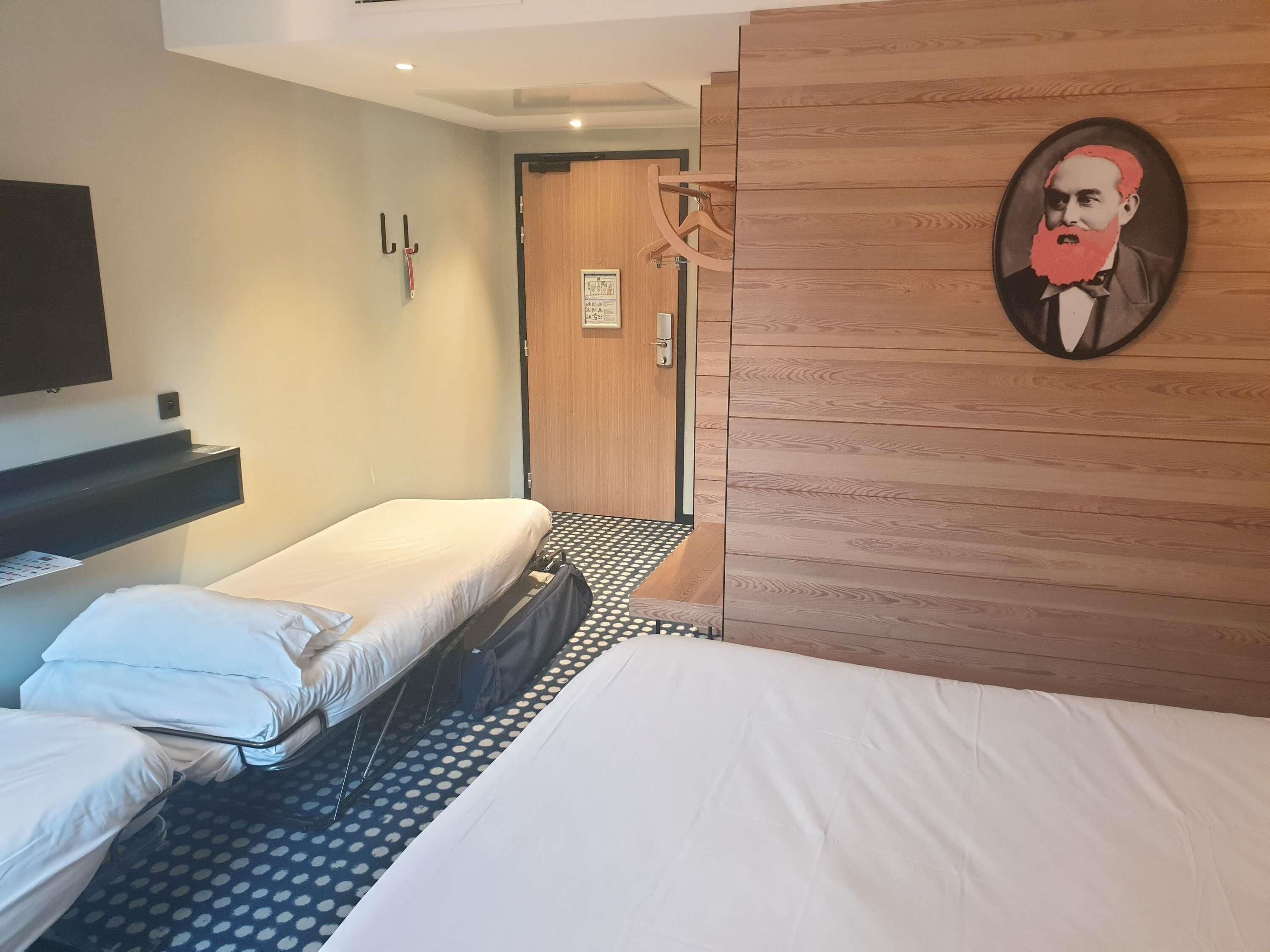 Cortinas blackout, sistema de insonorización y wifi gratis 