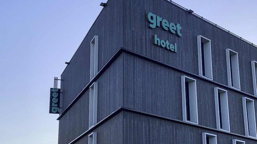 Greet Hotel Rennes Pace