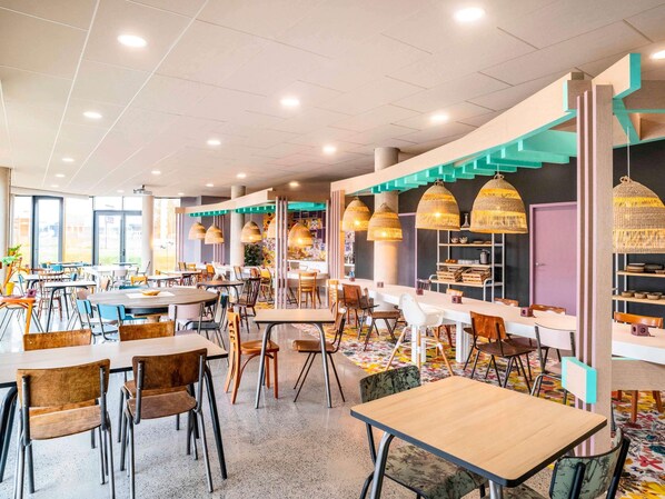 Exterior - Greet Hotel Rennes Pace (Pace)