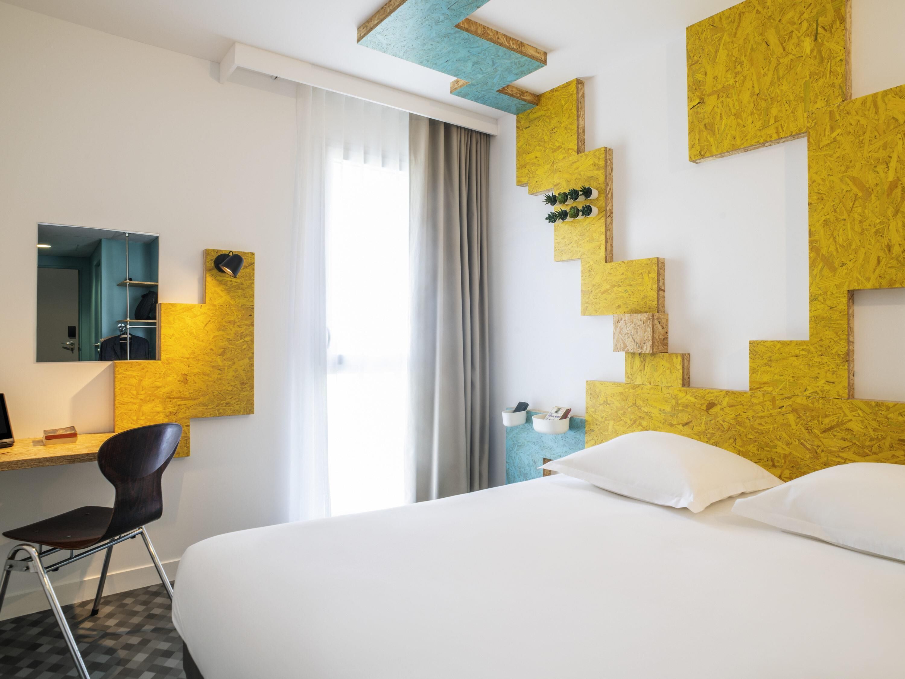 Double Room (Pure) | Desk, soundproofing, free cribs/infant beds, travel crib