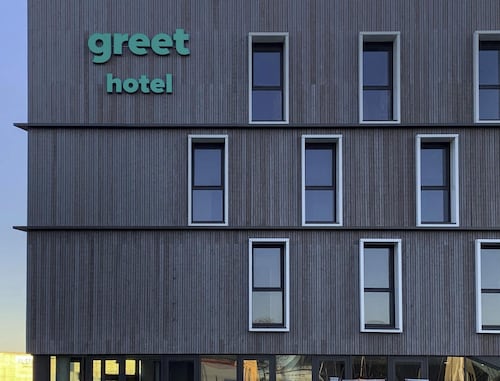 Greet Hotel Rennes Pace