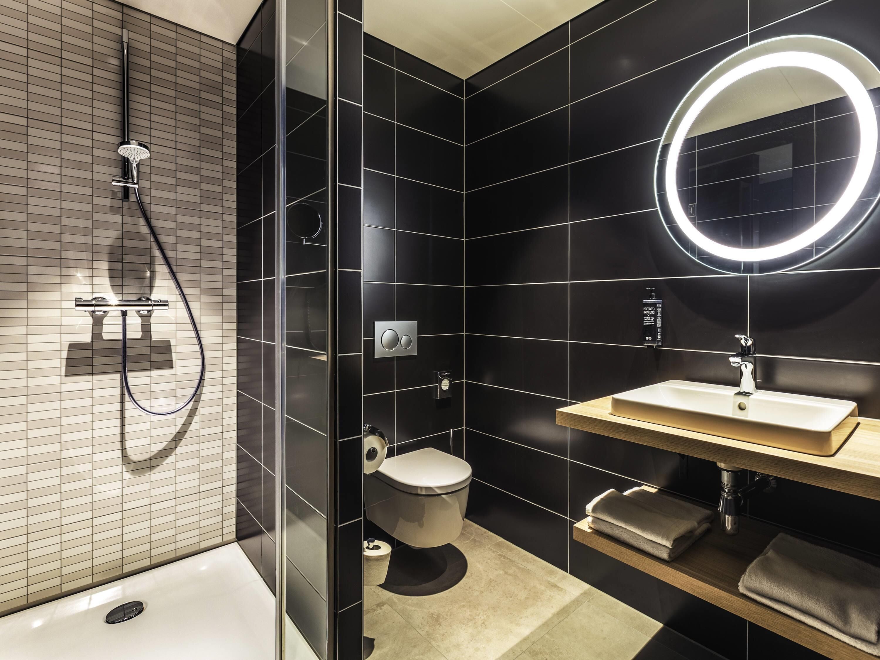 studio, 1 double bed with sofa bed | in-room safe, desk, soundproofing, free wifi