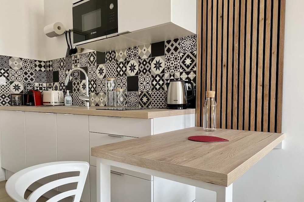 Renovated studio 200 m from the port of Rochefort - Your haven of peace in town