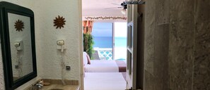 Premier Apartment, Beach View | Bathroom | Rainfall showerhead, free toiletries, hair dryer, towels