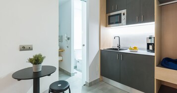 Standard Holiday Home Double Room | Private kitchen