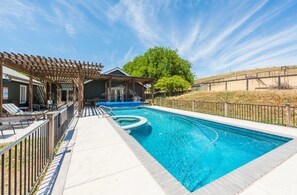 Outdoor pool - Harvest Ridge Ranch Five Bedroom House (Paso Robles)